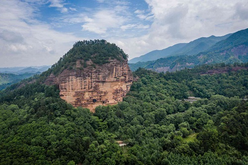 攝圖網(wǎng)_501644375_banner_麥積山石窟航拍（企業(yè)商用）.jpg